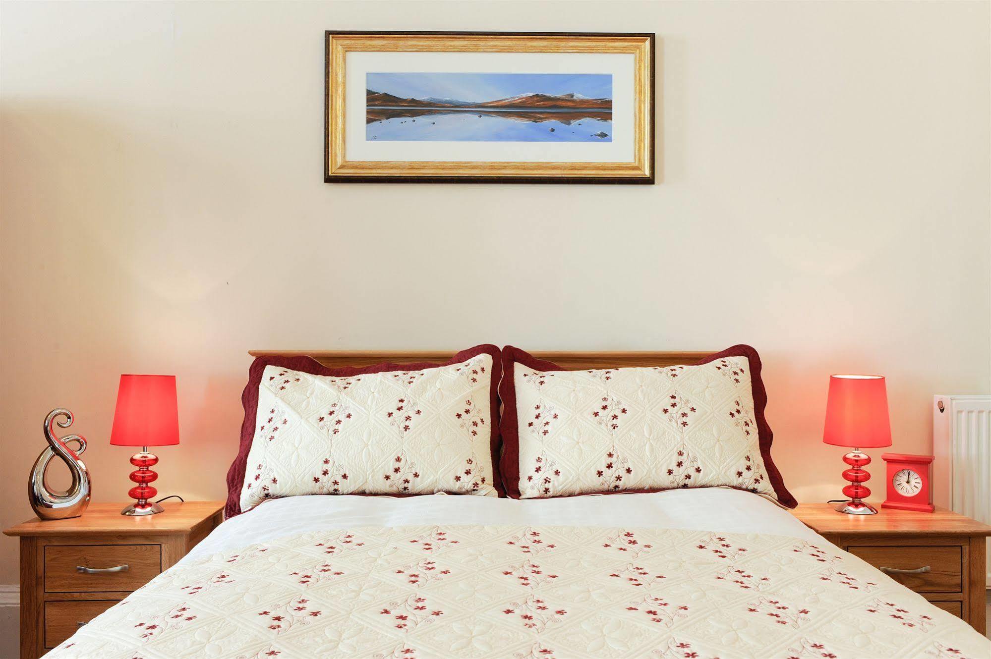 Edinburgh City Suites Экстерьер фото