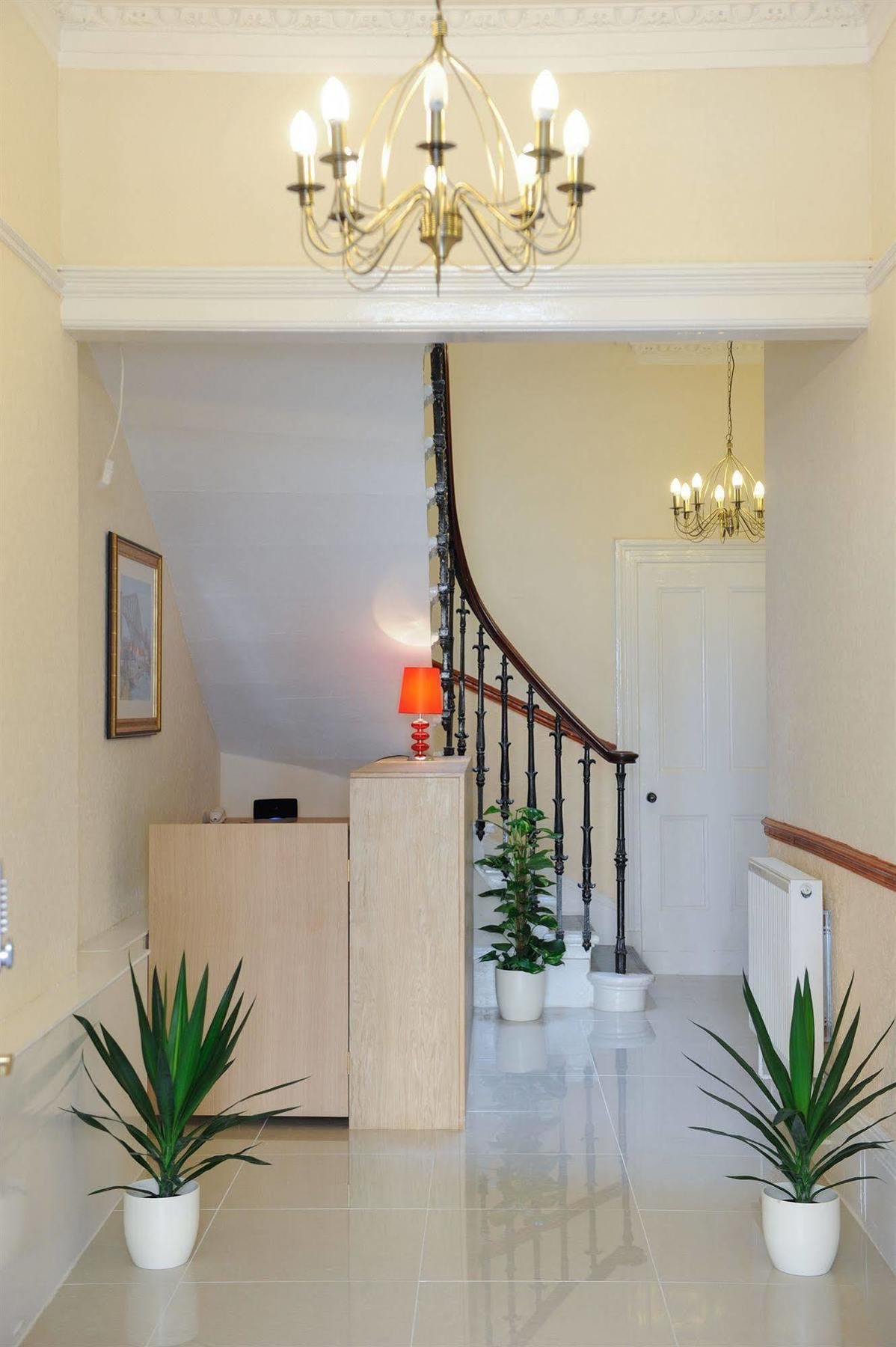 Edinburgh City Suites Экстерьер фото
